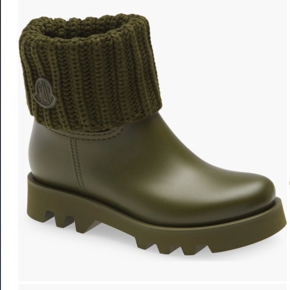 NIB $400 Moncler Ginette Waterproof Rain Boot in Green - size 10 US  / 40 EU! - Picture 1 of 6